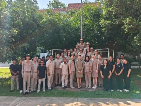 วันจันทร์ที่ 11 พฤษภาคม 2569 นายกเทิด กุลสอนนาน นำทีมคณะผู้บริหารพร้อมพนักงาน เจ้าหน้าที่ องค์การบริหารส่วนตำบลนาตาล ร่วมเข้าแถวเคารพธงชาติ